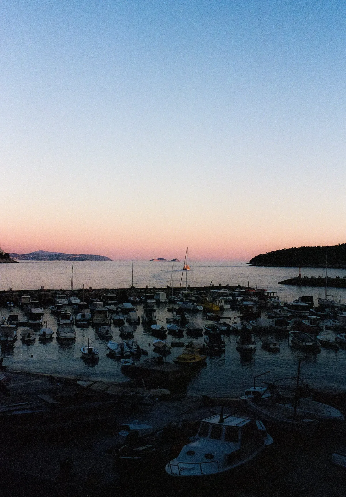 Film photograph 64 — Thomas Beach