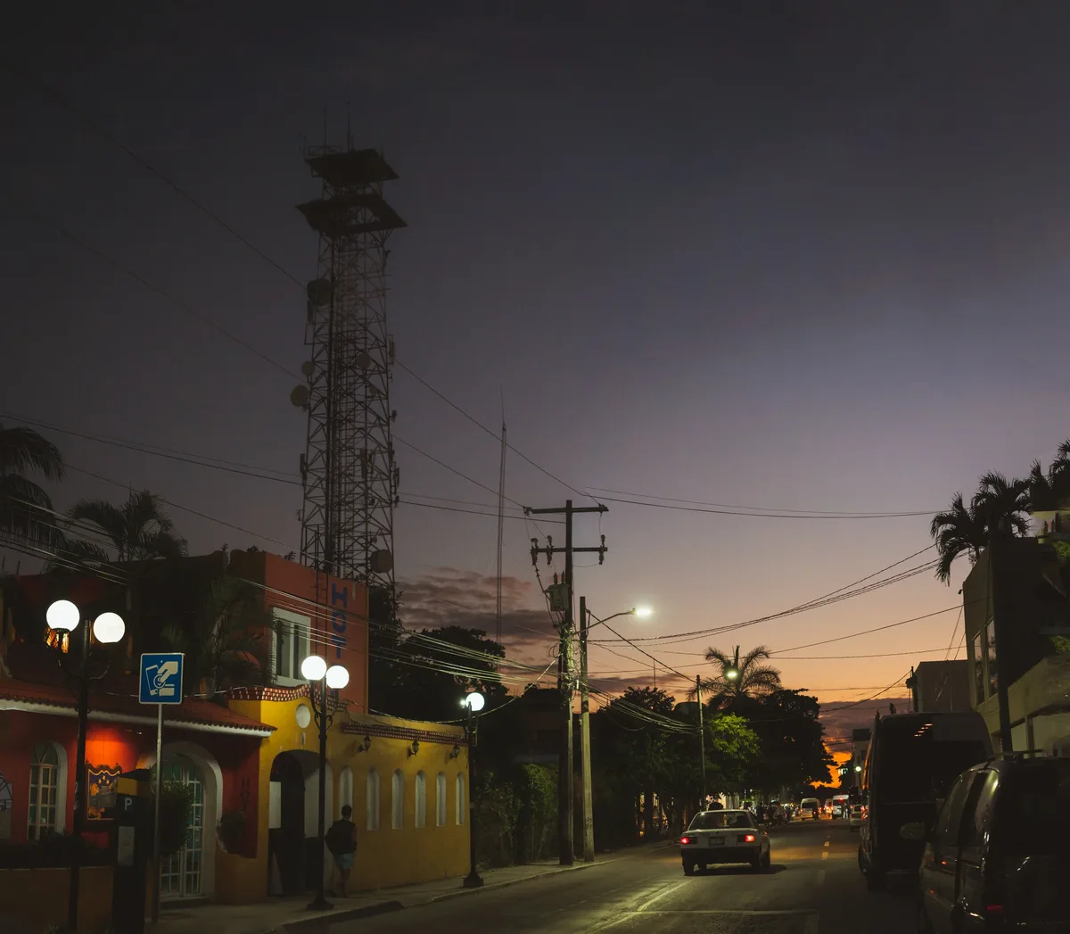 Street photograph 35 — Thomas Beach